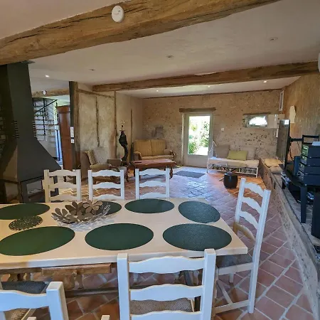 Courtemaux, 4 Pieces, 6 Personnes - Fr-1-590-360 Tatil Evi *