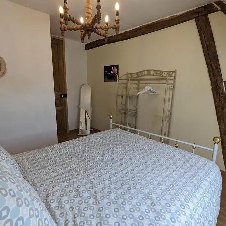 Courtemaux, 4 Pieces, 6 Personnes - Fr-1-590-360 Tatil Evi